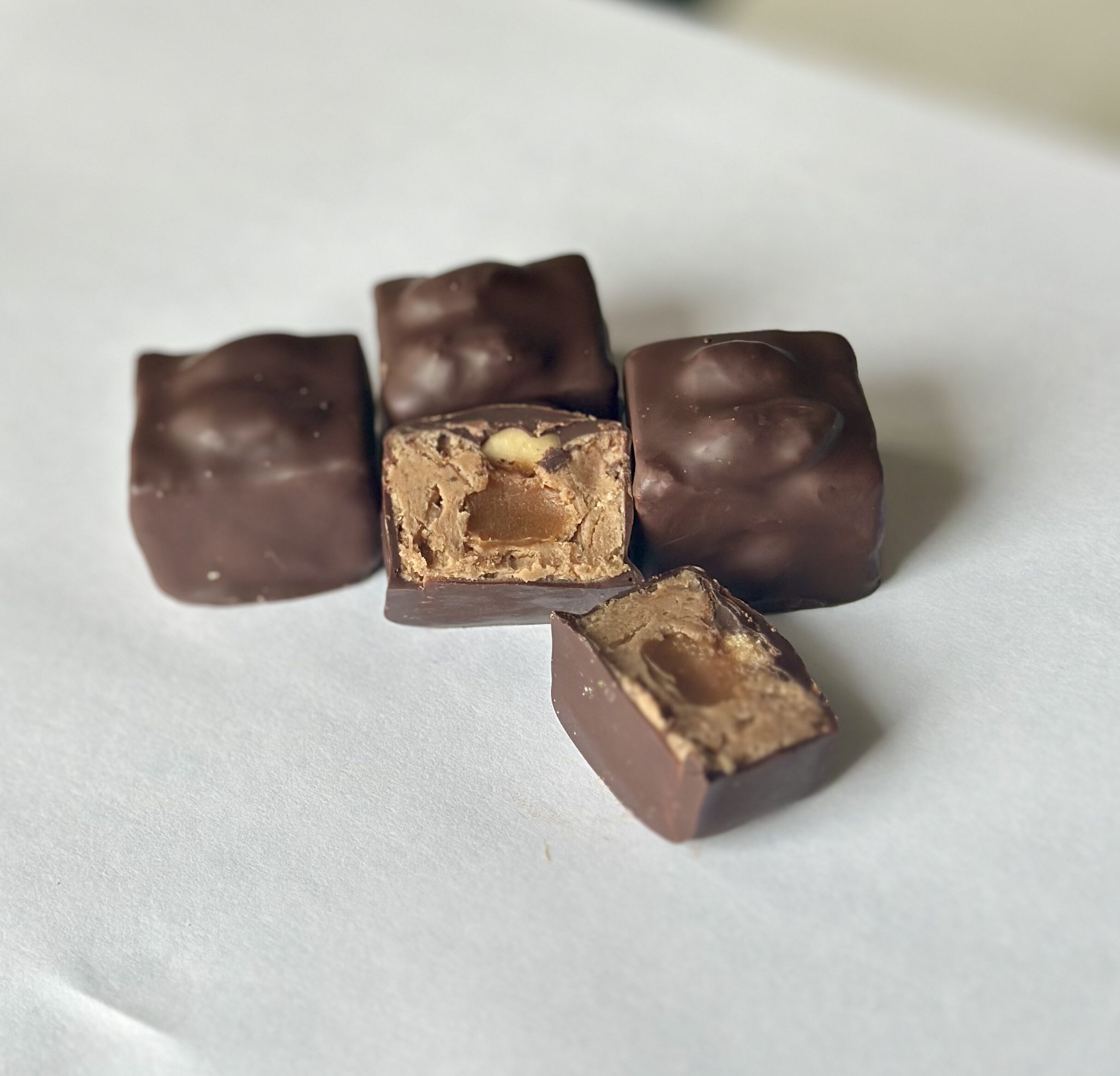 Bouchées praliné cacahuète & caramel